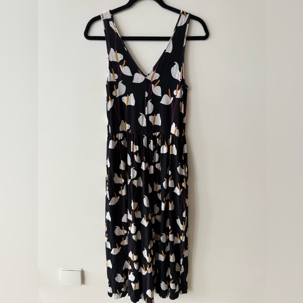 Ava Sky Black and White jumper xxs
